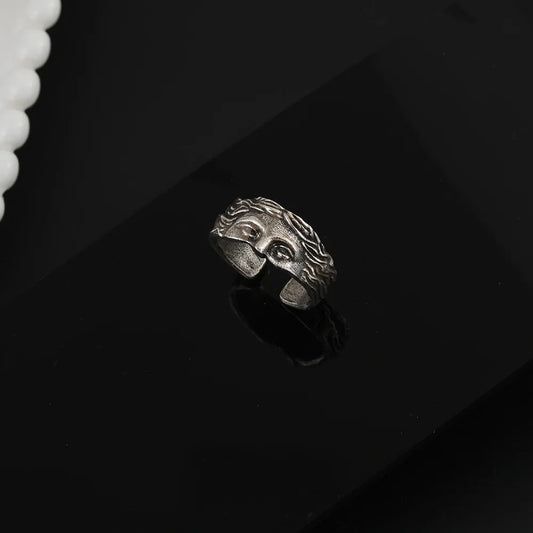ANCIENT GAZE SCULPTED FACE VINTAGE RING