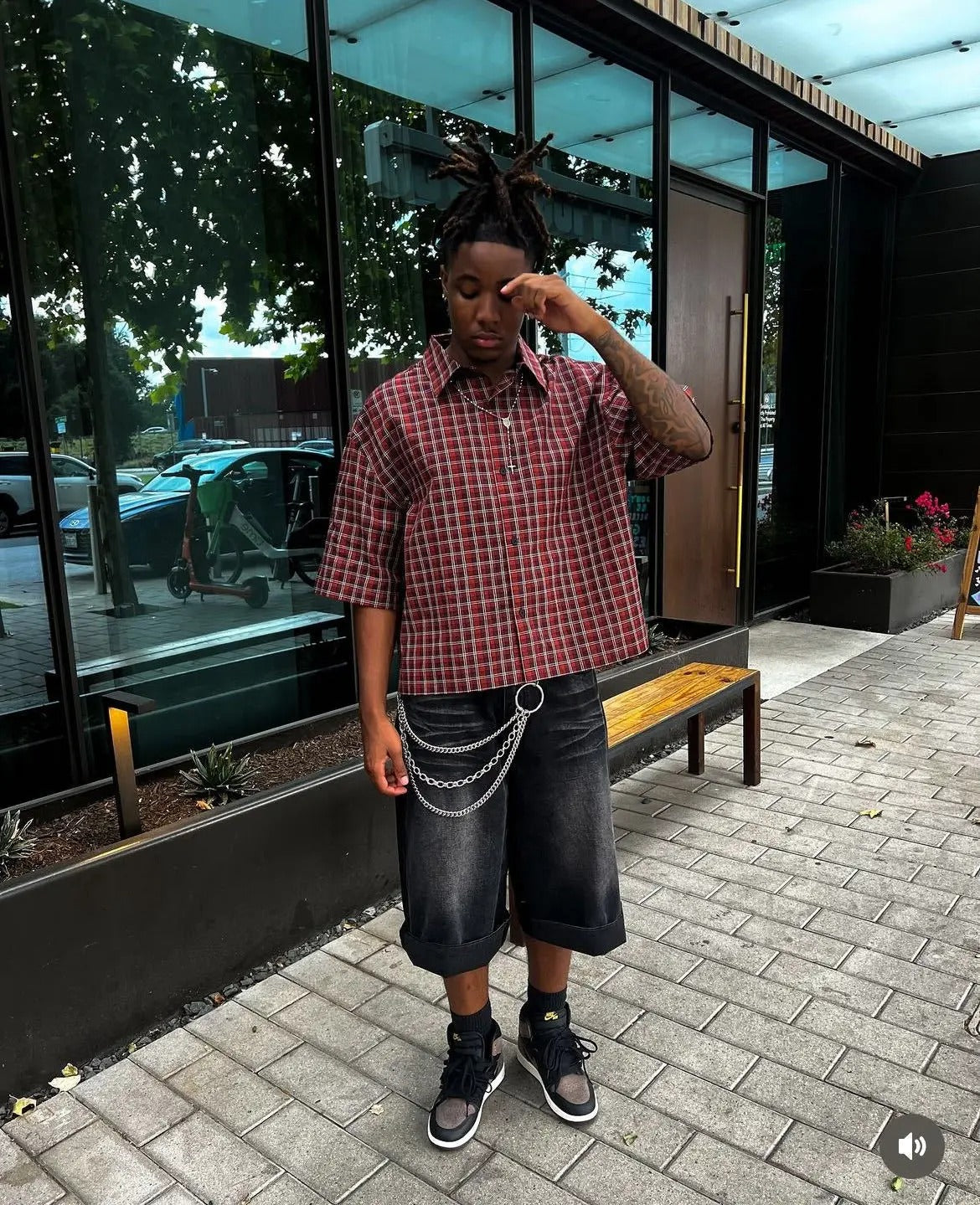 PLAID BUTTON-UP SHIRT COLLECTION
