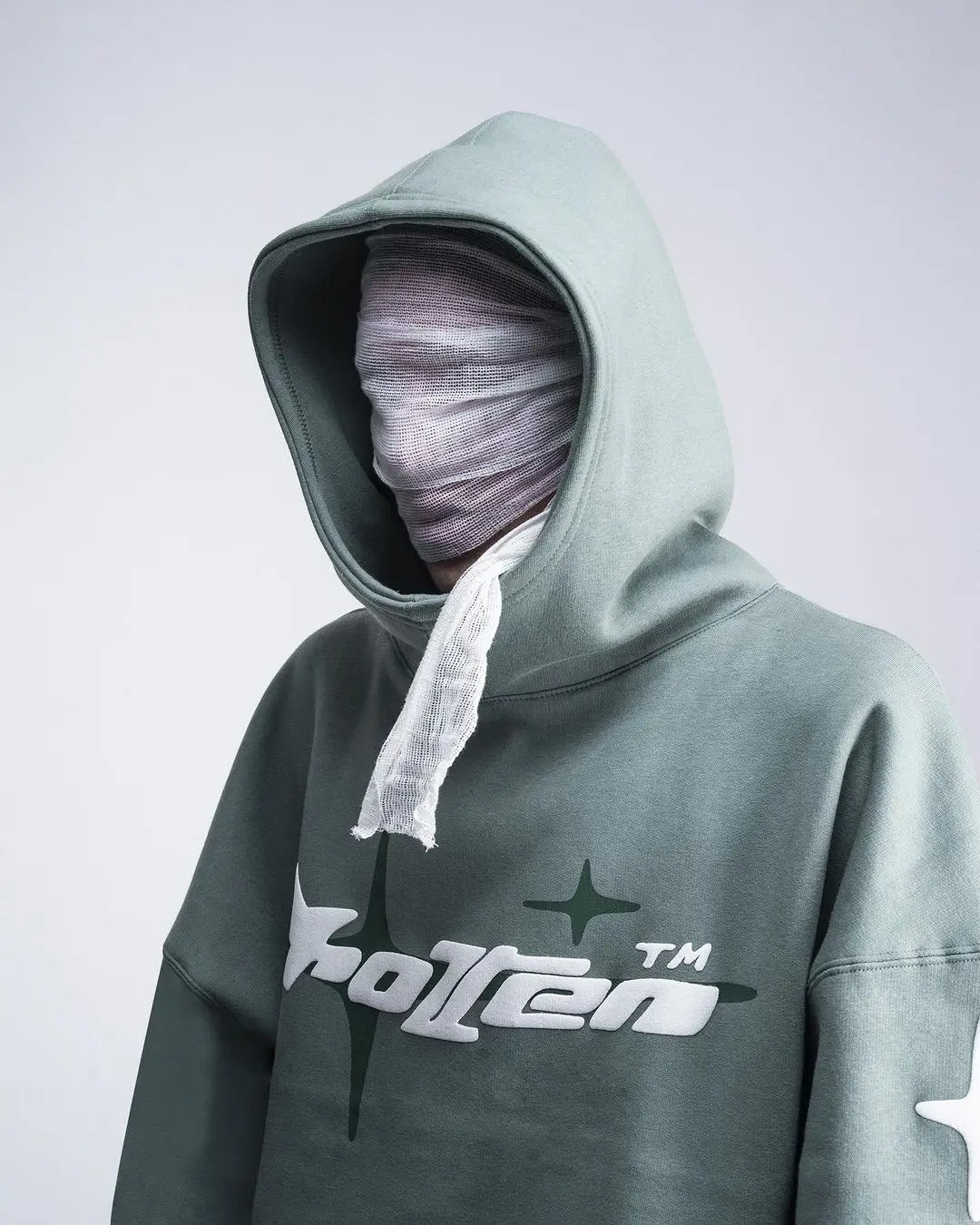 FALLEN STAR OVERSIZED GRAPHIC HOODIE