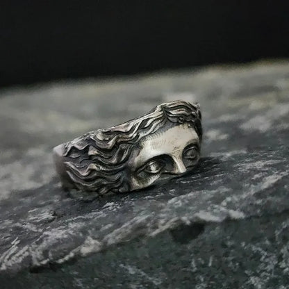 ANCIENT GAZE SCULPTED FACE VINTAGE RING