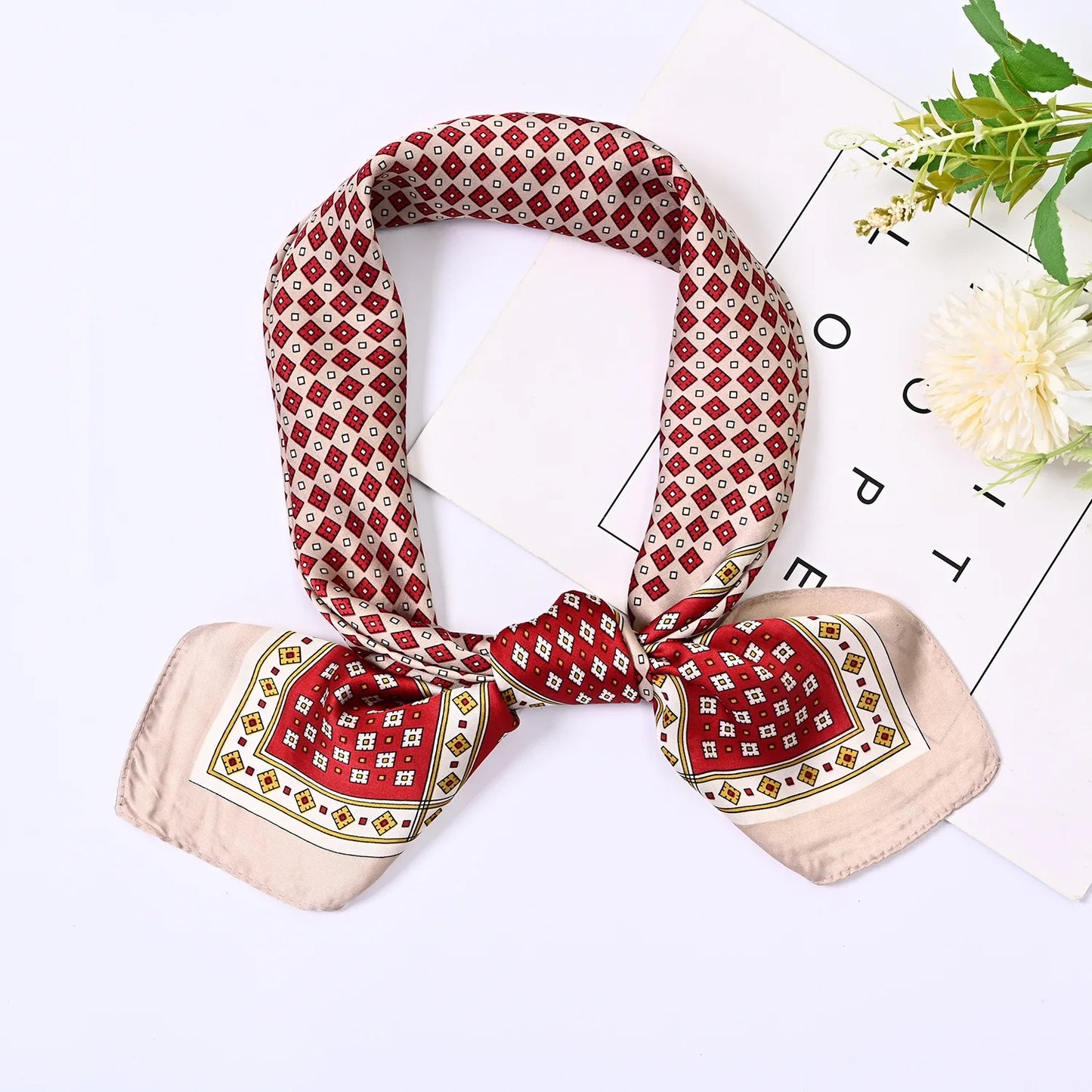 RETRO ELEGANCE NECK SCARF